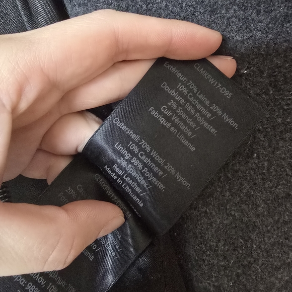 Elegant Gray Mackage Wool Coat With Detachtable Collar and Leather Belt - Picture 7 of 7